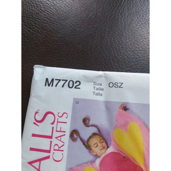 McCalls Crafts M7702 Butterfly Football Ice Cream Kids Blanket Sewing Pattern - Picture 3 of 10